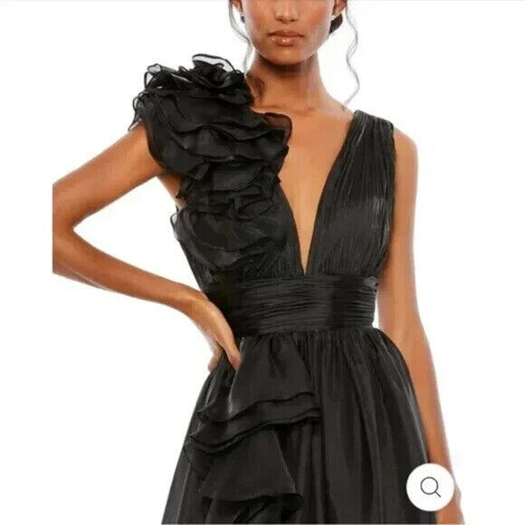Mac Duggal Black Ruffled Evening Gown - Picture 4 of 9